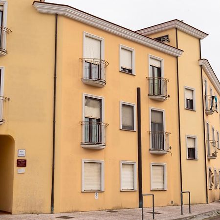 Appartamento In Centro Tortolì Exteriör bild