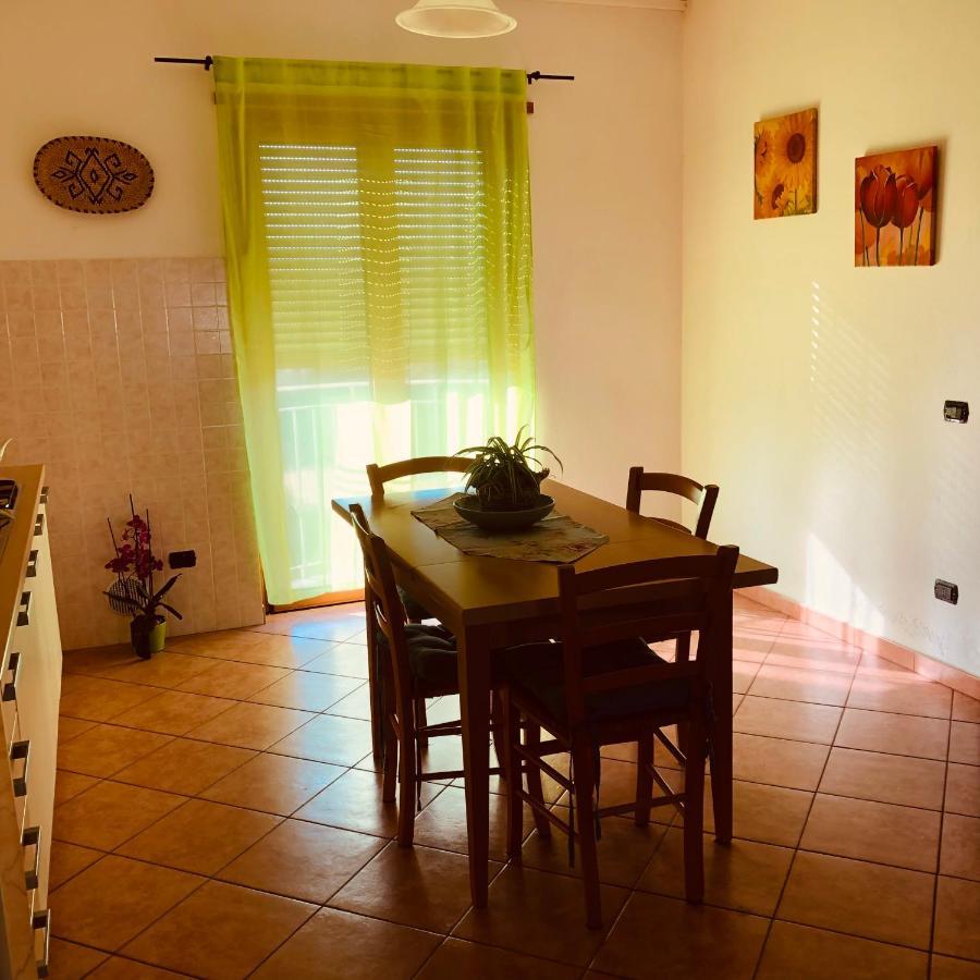 Appartamento In Centro Tortolì Exteriör bild